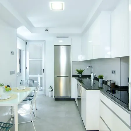 Διαμέρισμα New Downtown Apartment- Great Connections *