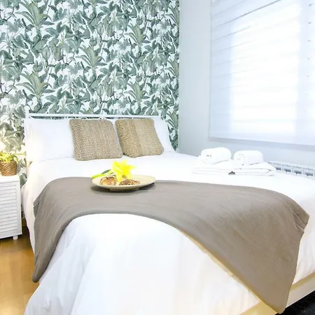 New Downtown Apartment- Great Connections Διαμέρισμα *